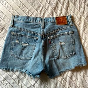 LEVI JEAN SHORTS